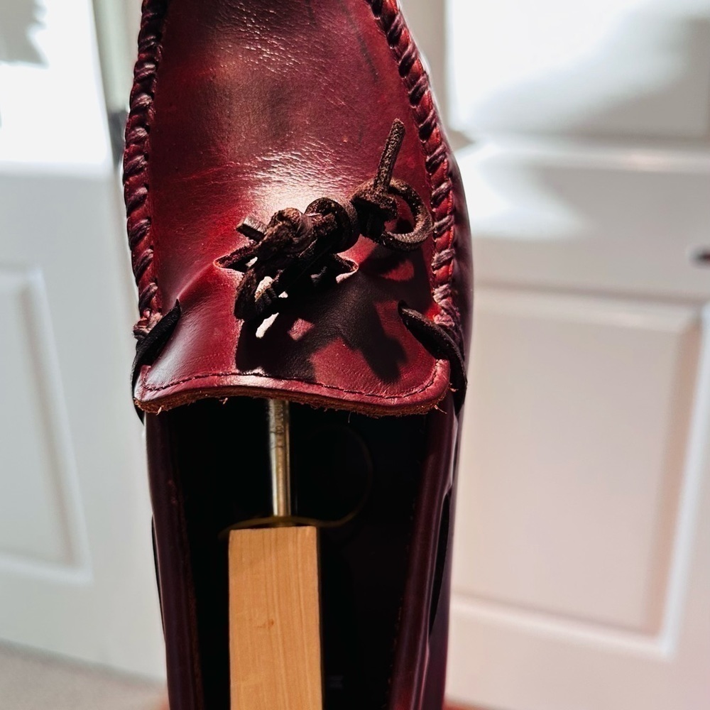 Winnetonka Leather Driving Moccasins. - Picture 11 of 14
